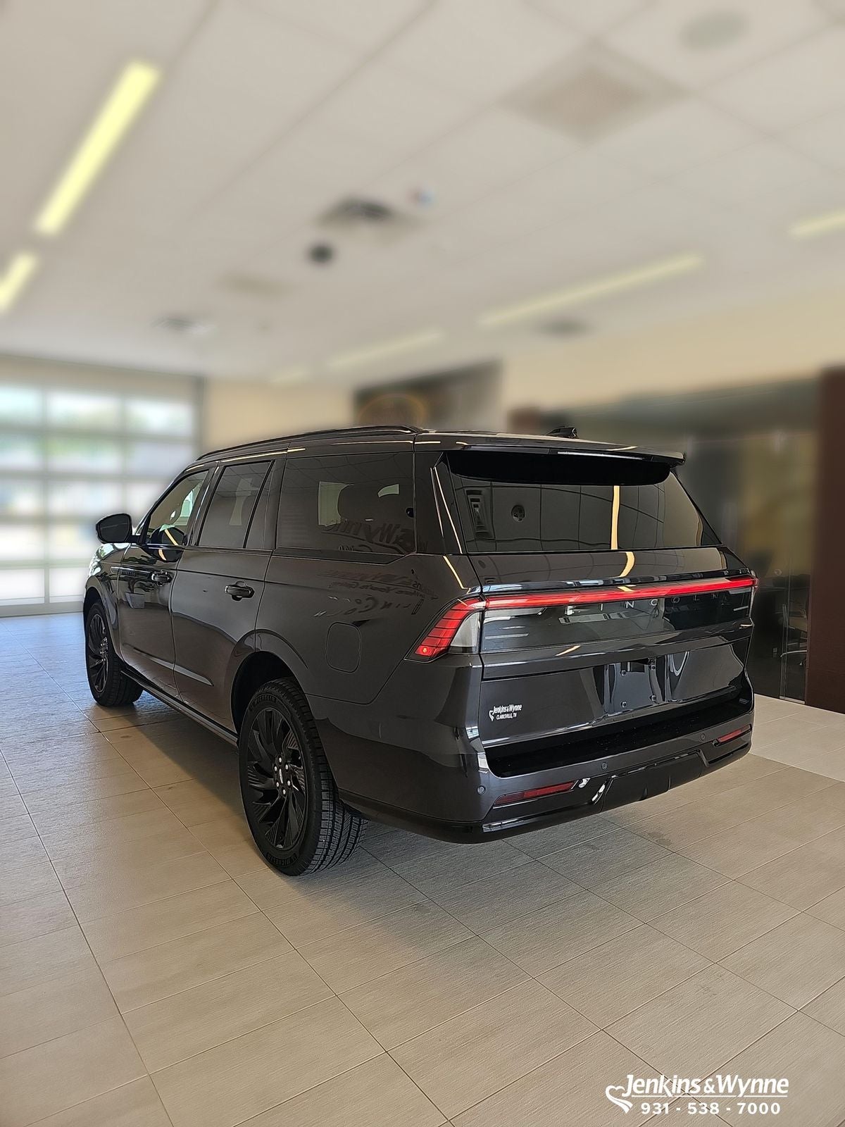 2027 Lincoln Navigator Reserve