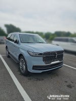 2026 Lincoln Navigator Premiere