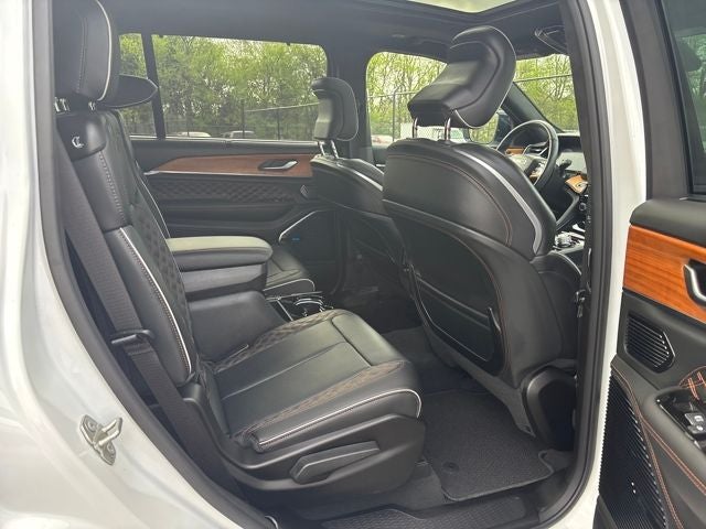 2024 Jeep Grand Cherokee L Summit