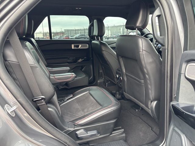 2024 Ford Explorer ST-Line