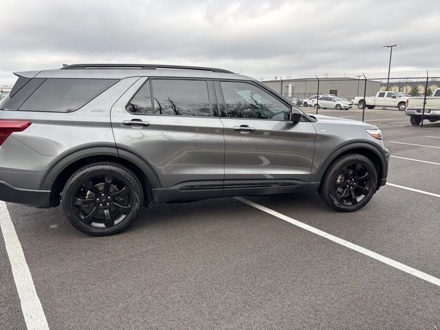 2024 Ford Explorer ST-Line