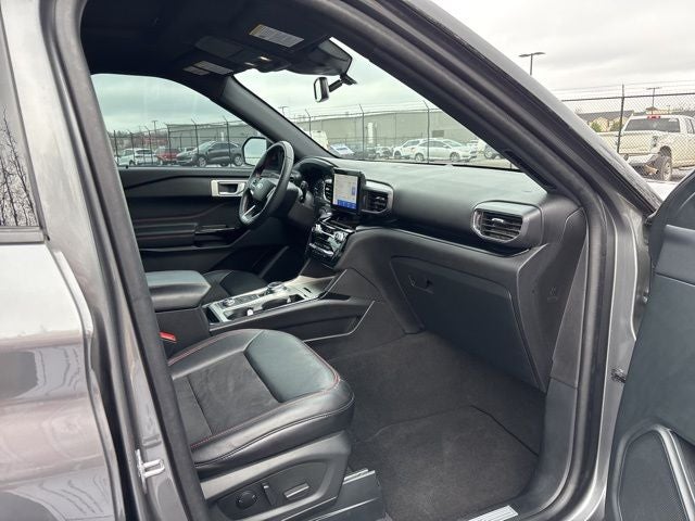 2024 Ford Explorer ST-Line