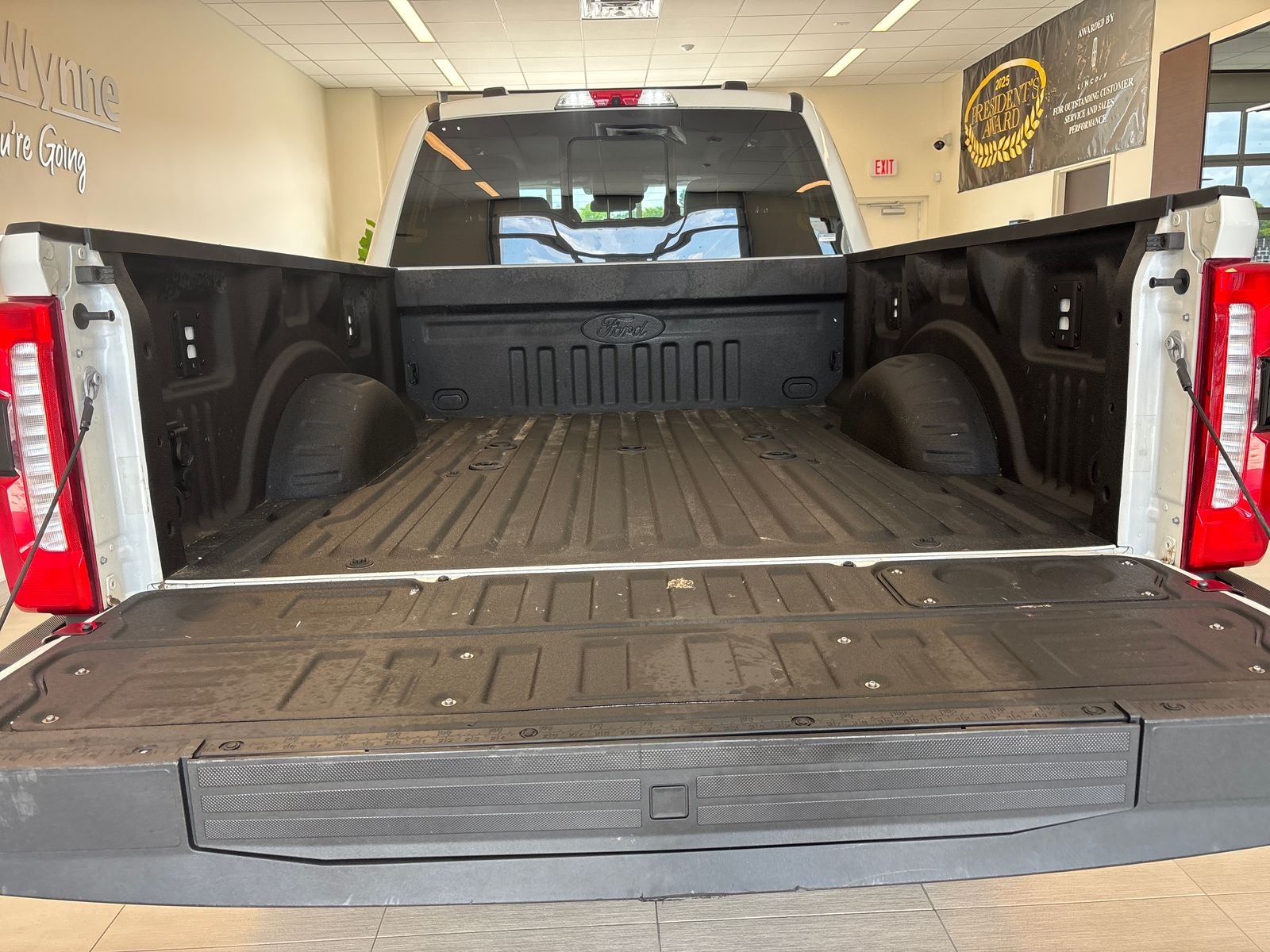 2025 Ford F-250SD Lariat