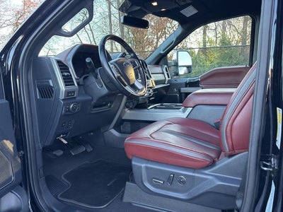 2022 Ford F-350SD Platinum