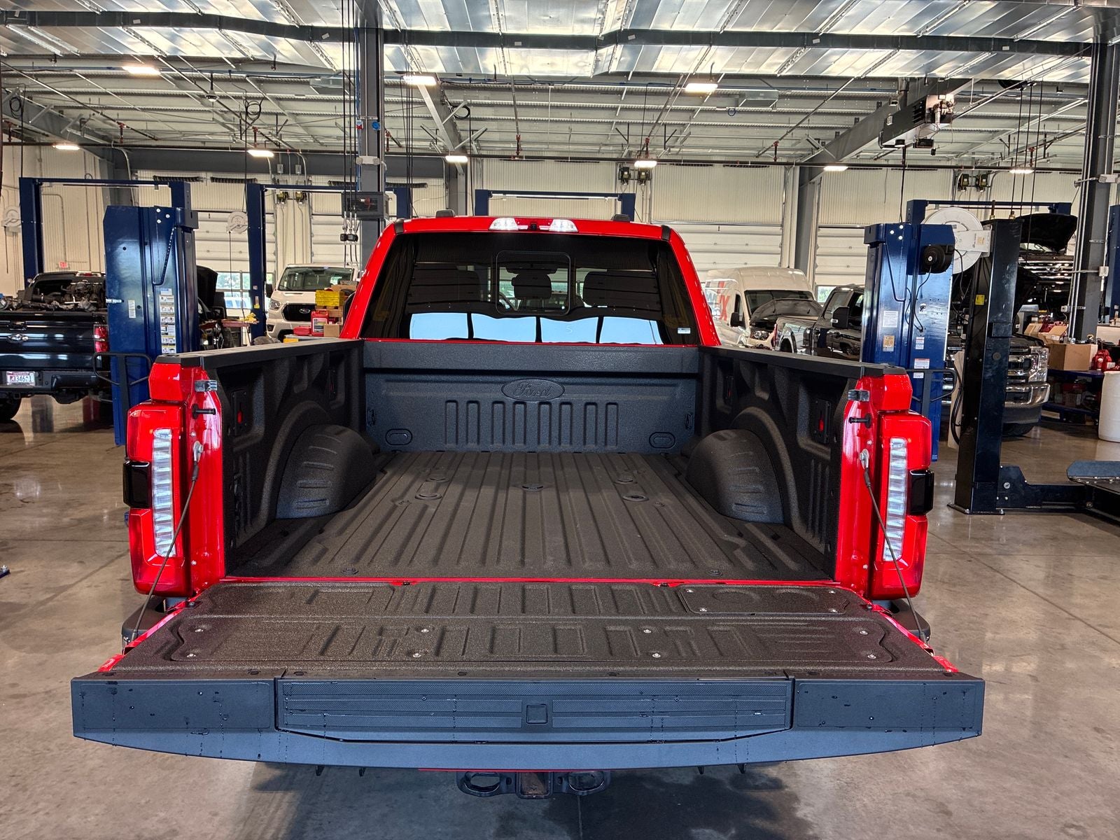 2023 Ford F-350SD Lariat