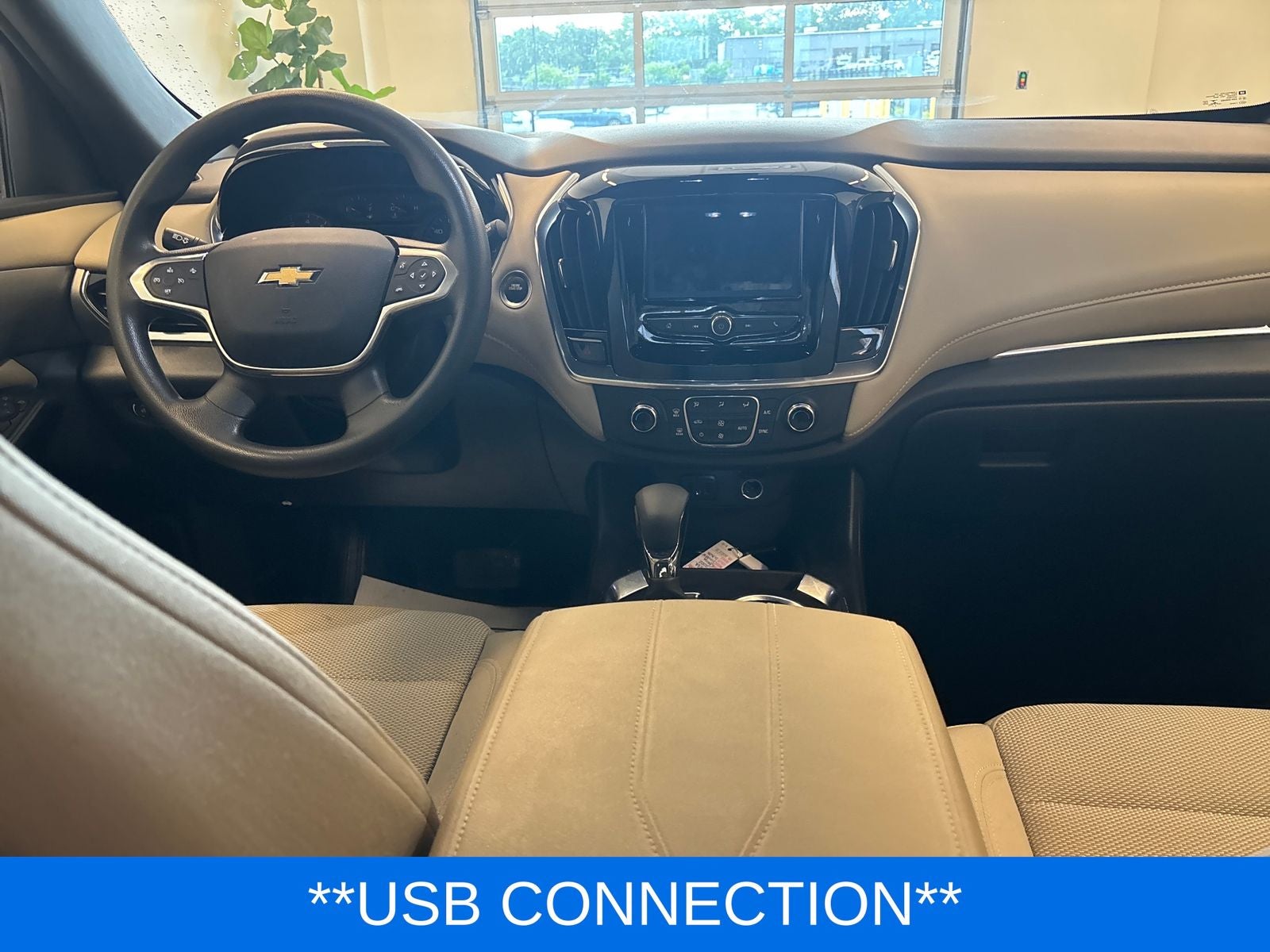 2022 Chevrolet Traverse LS