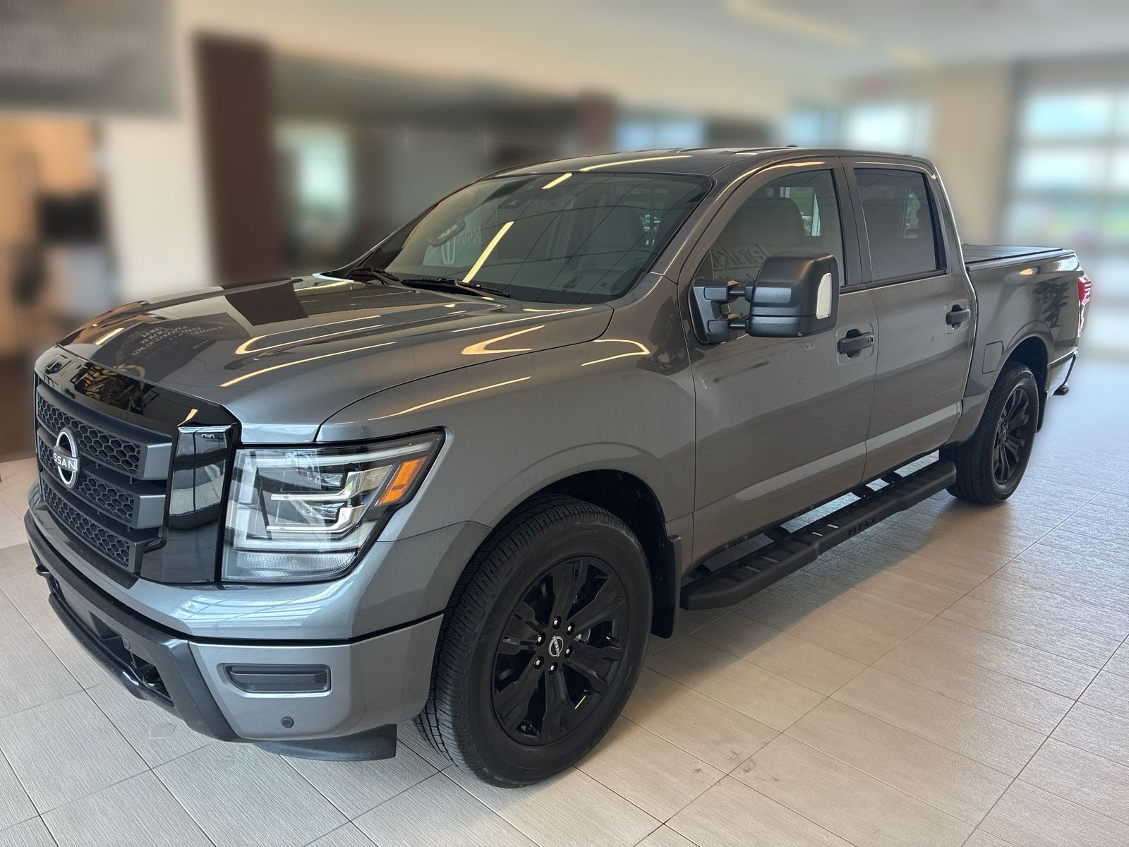 2024 Nissan Titan SV