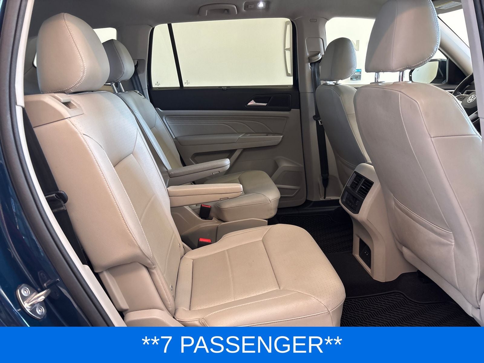 2021 Volkswagen Atlas 3.6L V6 SE w/Technology R-Line