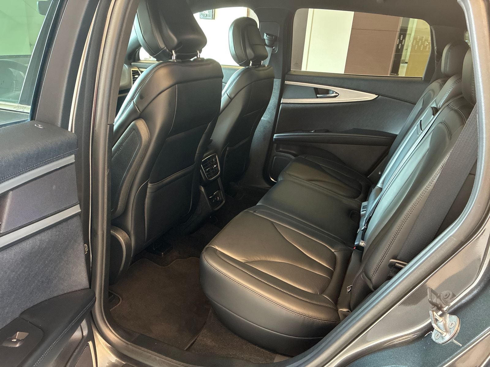 2020 Lincoln Nautilus Standard
