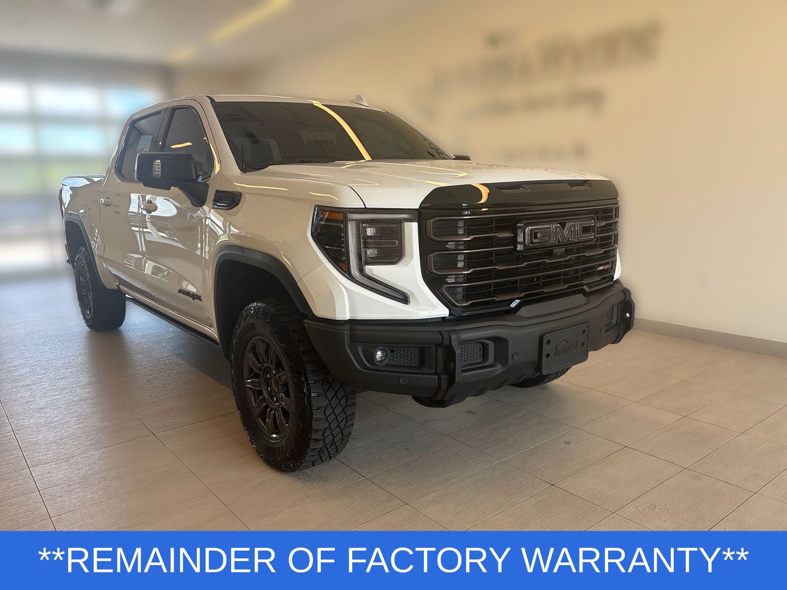 2025 GMC Sierra 1500 AT4X