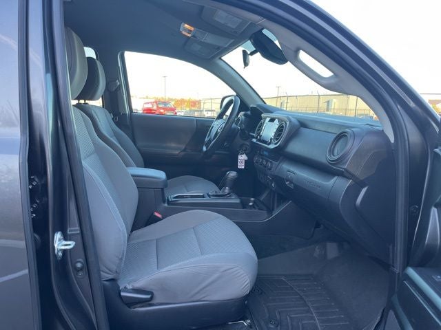 2022 Toyota Tacoma SR V6