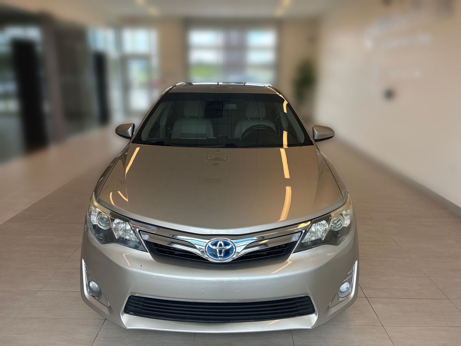2014 Toyota Camry Hybrid XLE