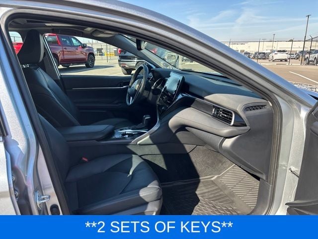 2024 Toyota Camry Hybrid XLE