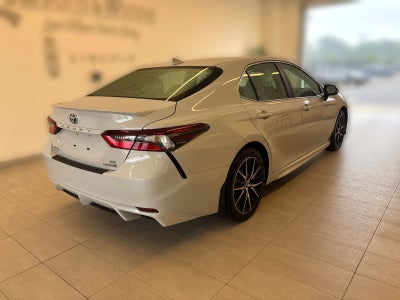 2024 Toyota Camry Hybrid SE