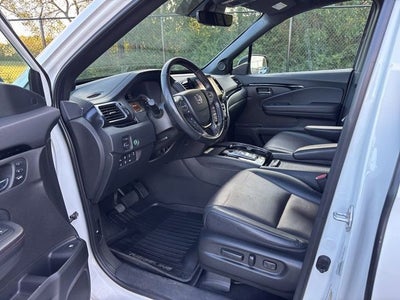 2022 Honda Ridgeline Black Edition