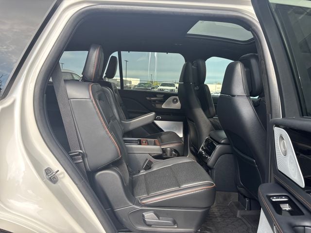 2025 Lincoln Aviator Black Label