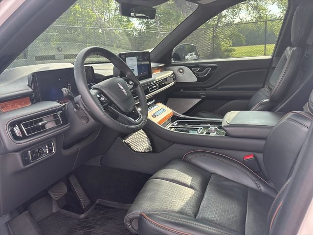 2025 Lincoln Aviator Black Label