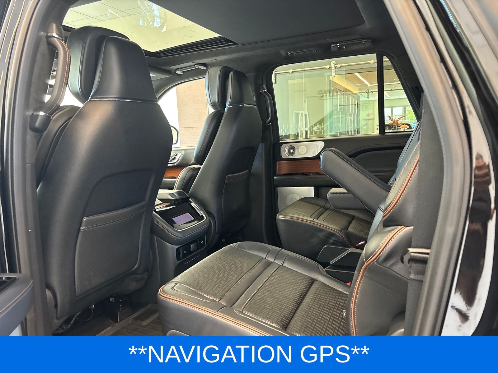 2024 Lincoln Navigator L Black Label