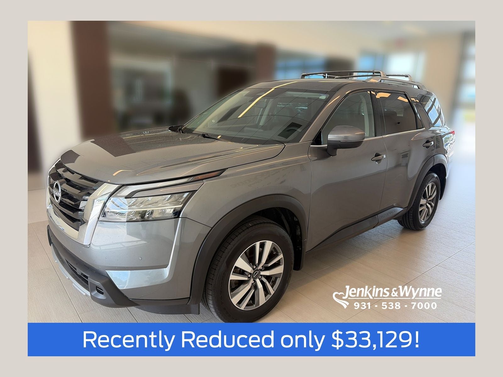 2023 Nissan Pathfinder SL