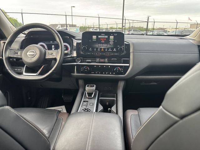 2024 Nissan Pathfinder Platinum