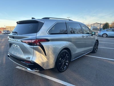2024 Toyota Sienna XSE 7 Passenger