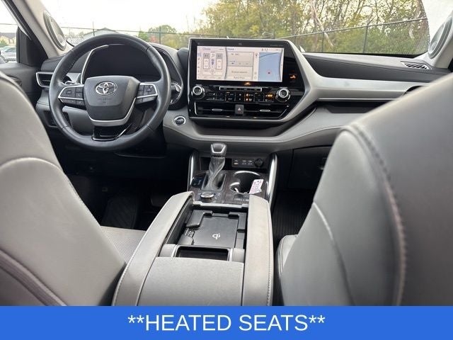 2022 Toyota Highlander Platinum
