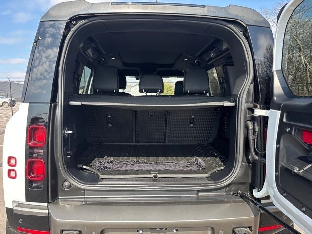 2022 Land Rover Defender 110 X-Dynamic SE