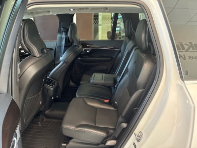 2019 Volvo XC90 T5 Momentum