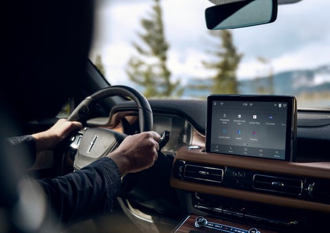 The center touch screen in a 2024 Lincoln Aviator® SUV is shown | Jenkins & Wynne Lincoln in Clarksville TN