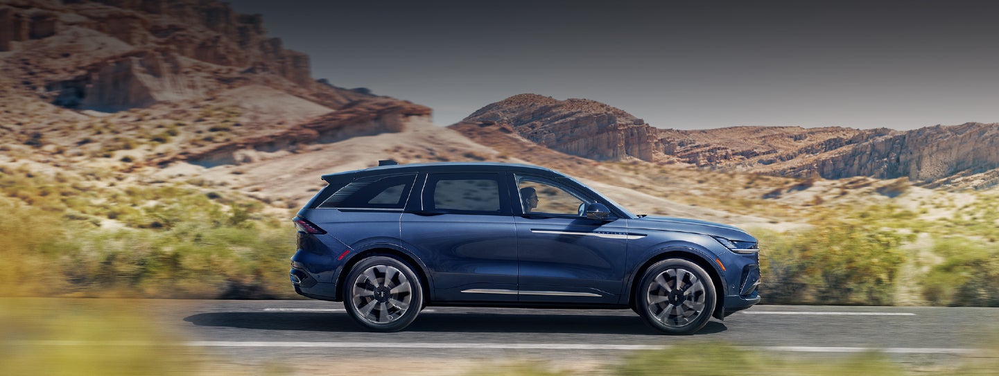 A 2024 Lincoln Nautilus® SUV is being driven in a desert setting. | Jenkins & Wynne Lincoln in Clarksville TN