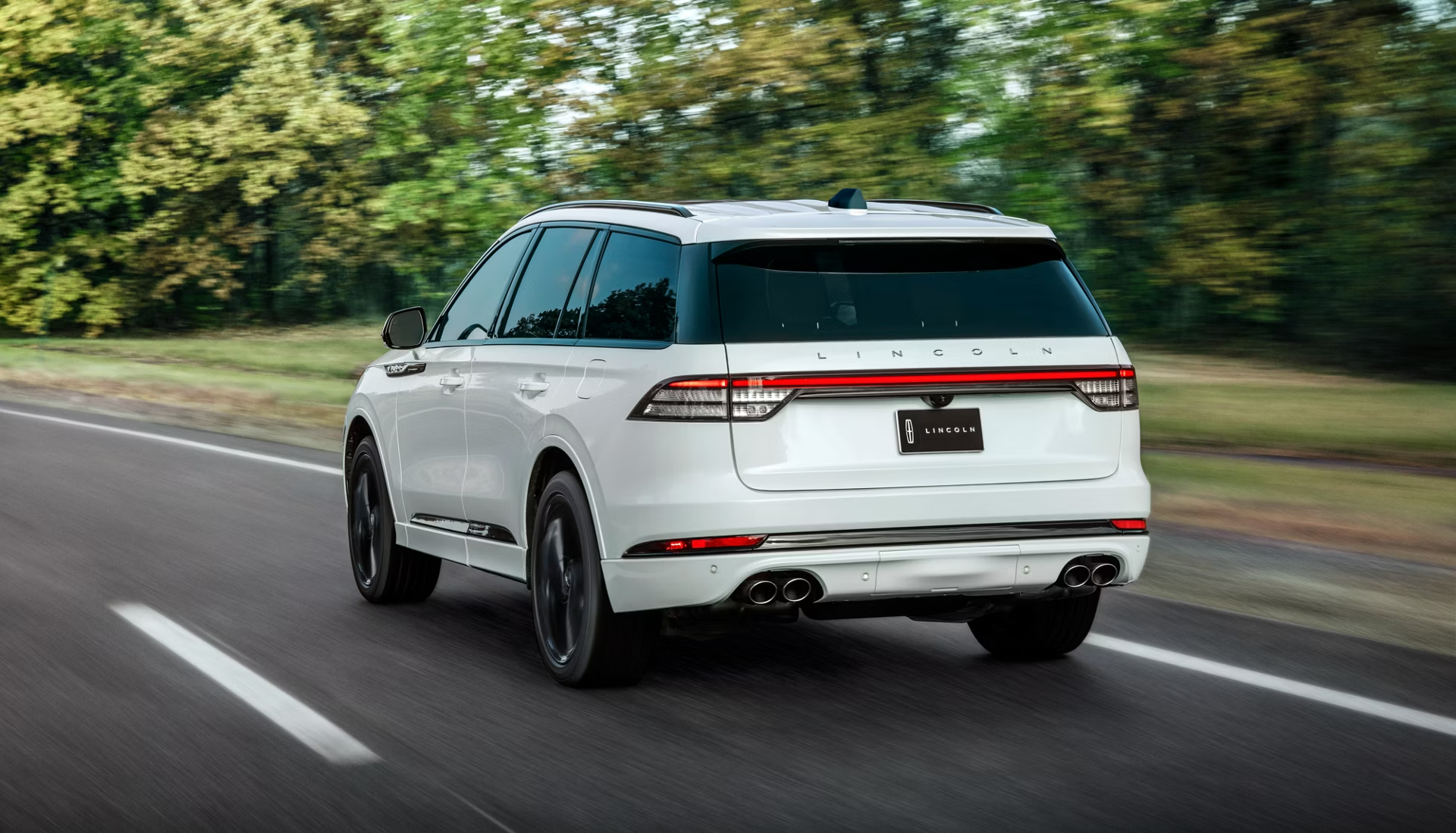 2026 Lincoln Aviator exterior rear