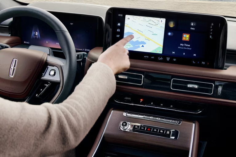 2026 Lincoln Aviator infotainment display