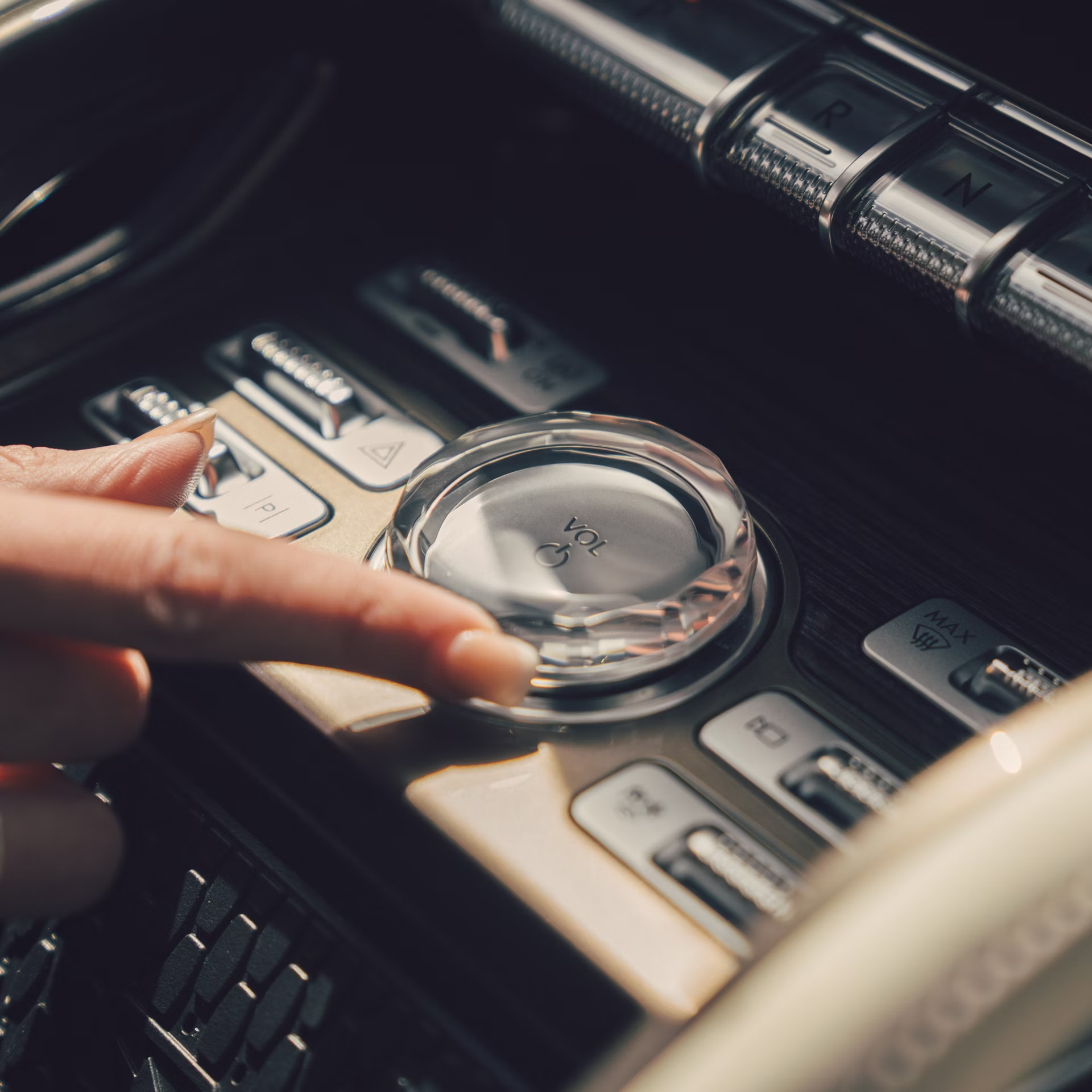 2026 Lincoln Nautilus rotary dial shifter