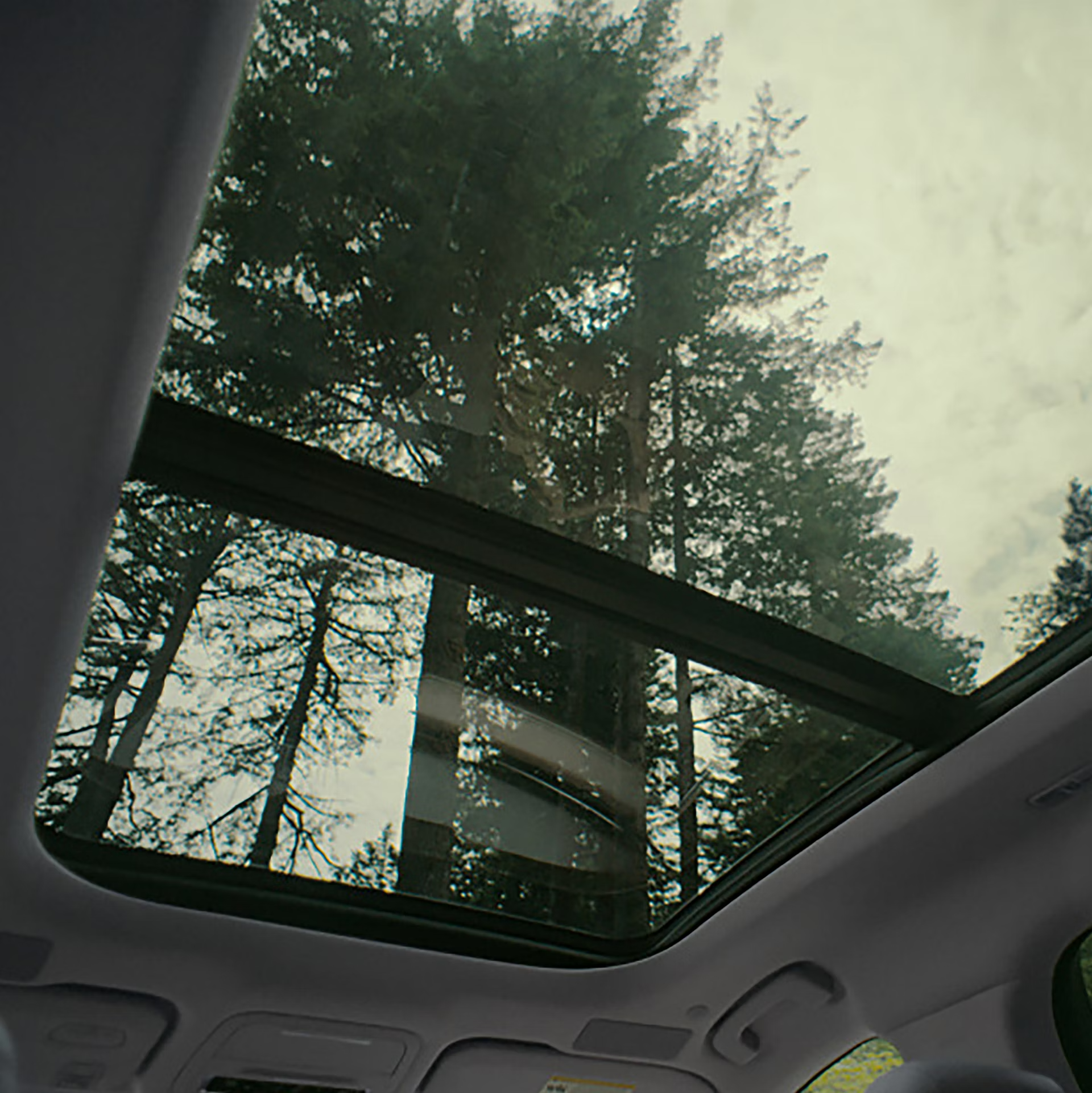 2026 Lincoln Nautilus panoramic sunroof interior