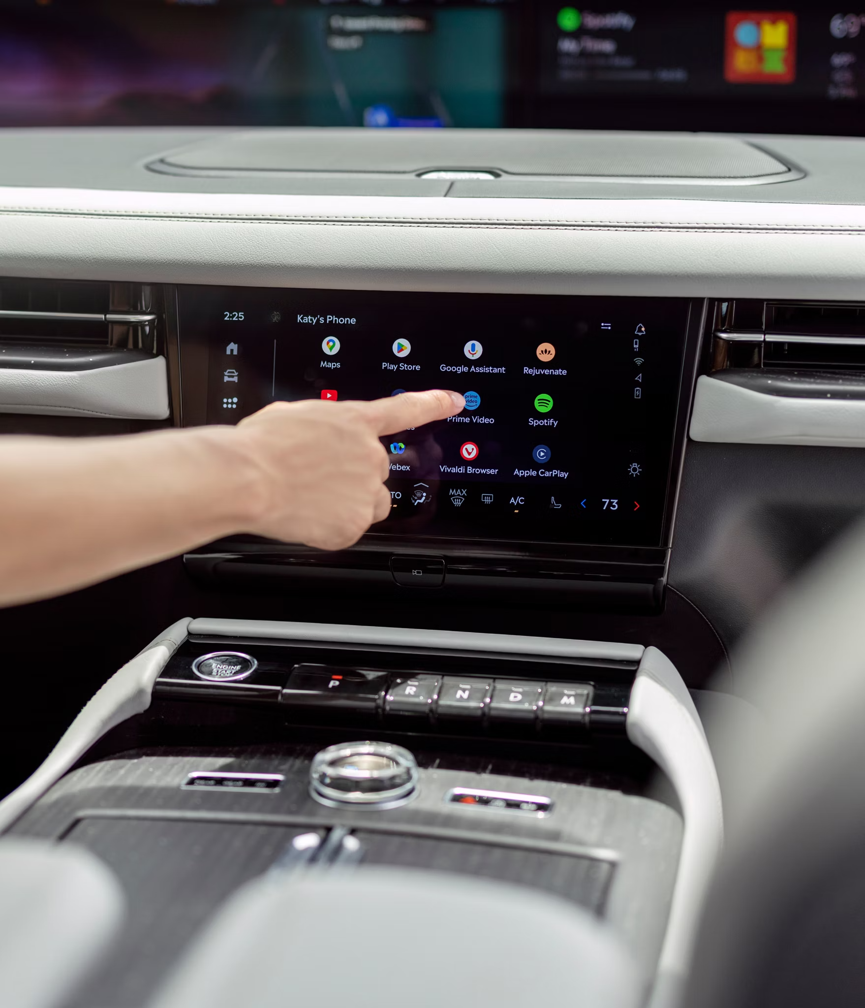 2026 Lincoln Navigator 11-inch infotainment touchscreen