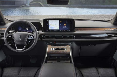 Lincoln Interior | Jenkins & Wynne Lincoln in Clarksville TN